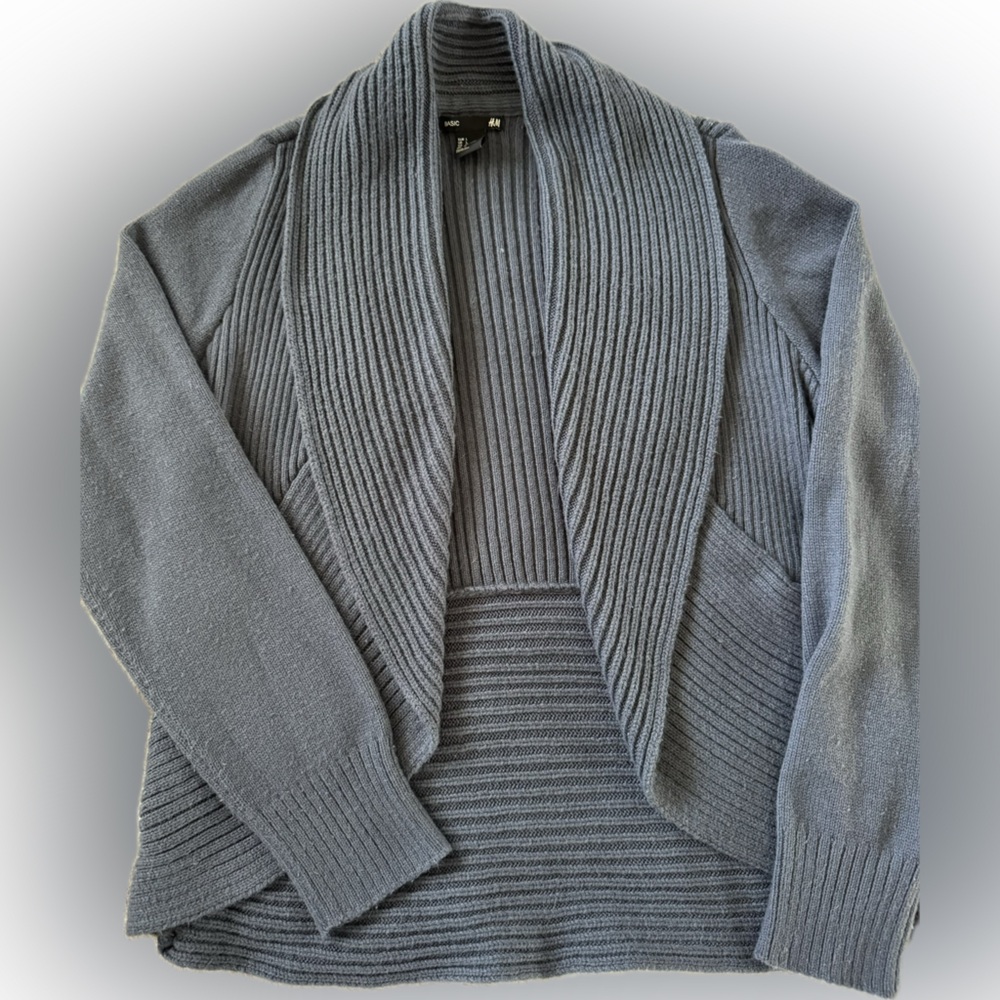 H&M Gray shall cardigan Sweater. Sz L. - Picture 2 of 8